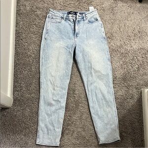 Hollister Women's Light Wash Straight Leg Jeans